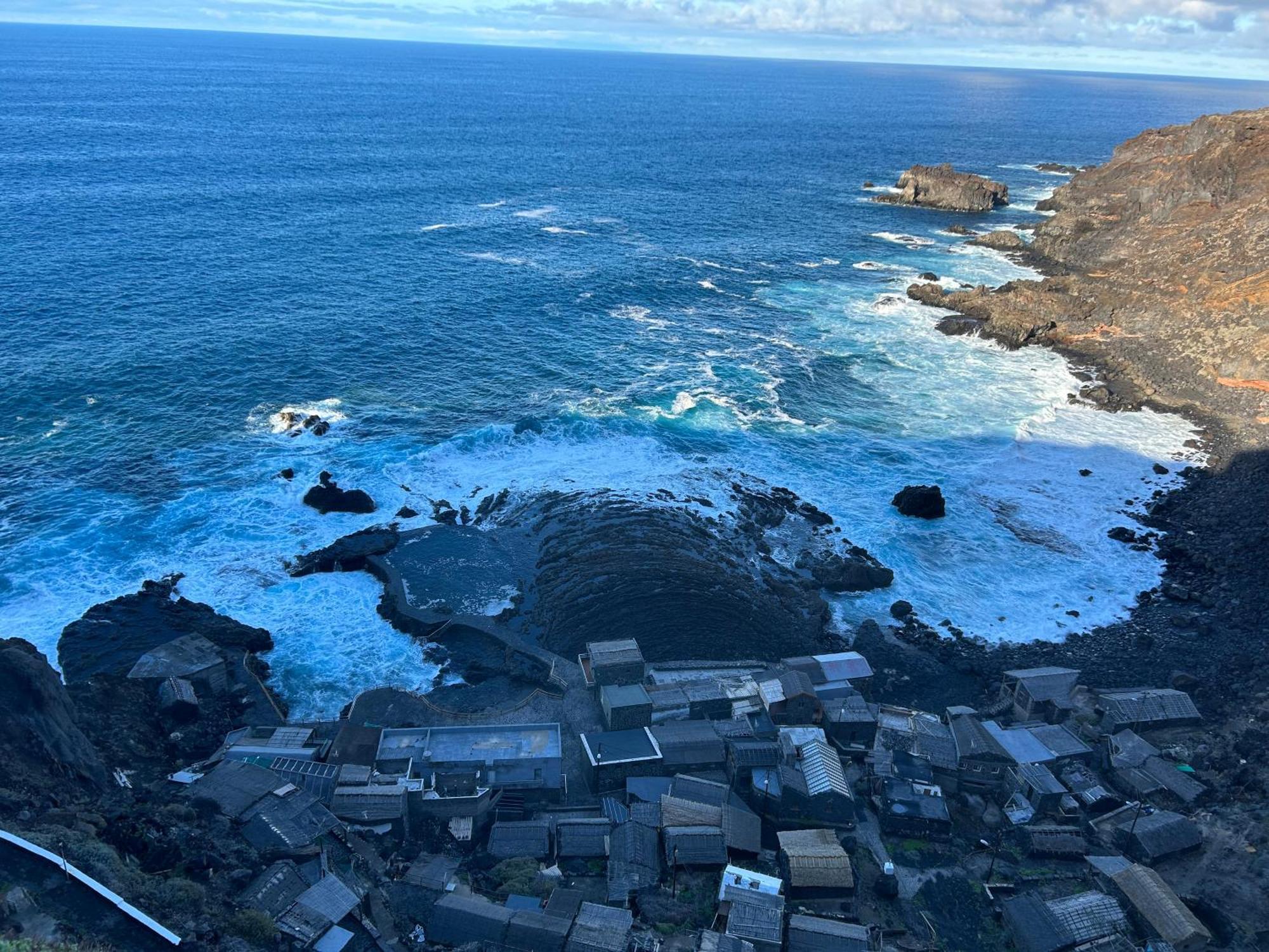 Pozo De Las Calcosas - El Hierro Exterior foto